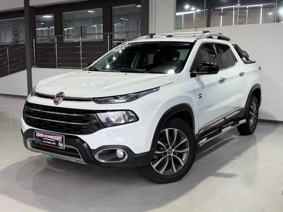 FIAT TORO 2.4 16V MULTIAIR FLEX VOLCANO AT9 FIAT TORO 2.4 16V MULTIAIR FLEX VOLCANO AT9